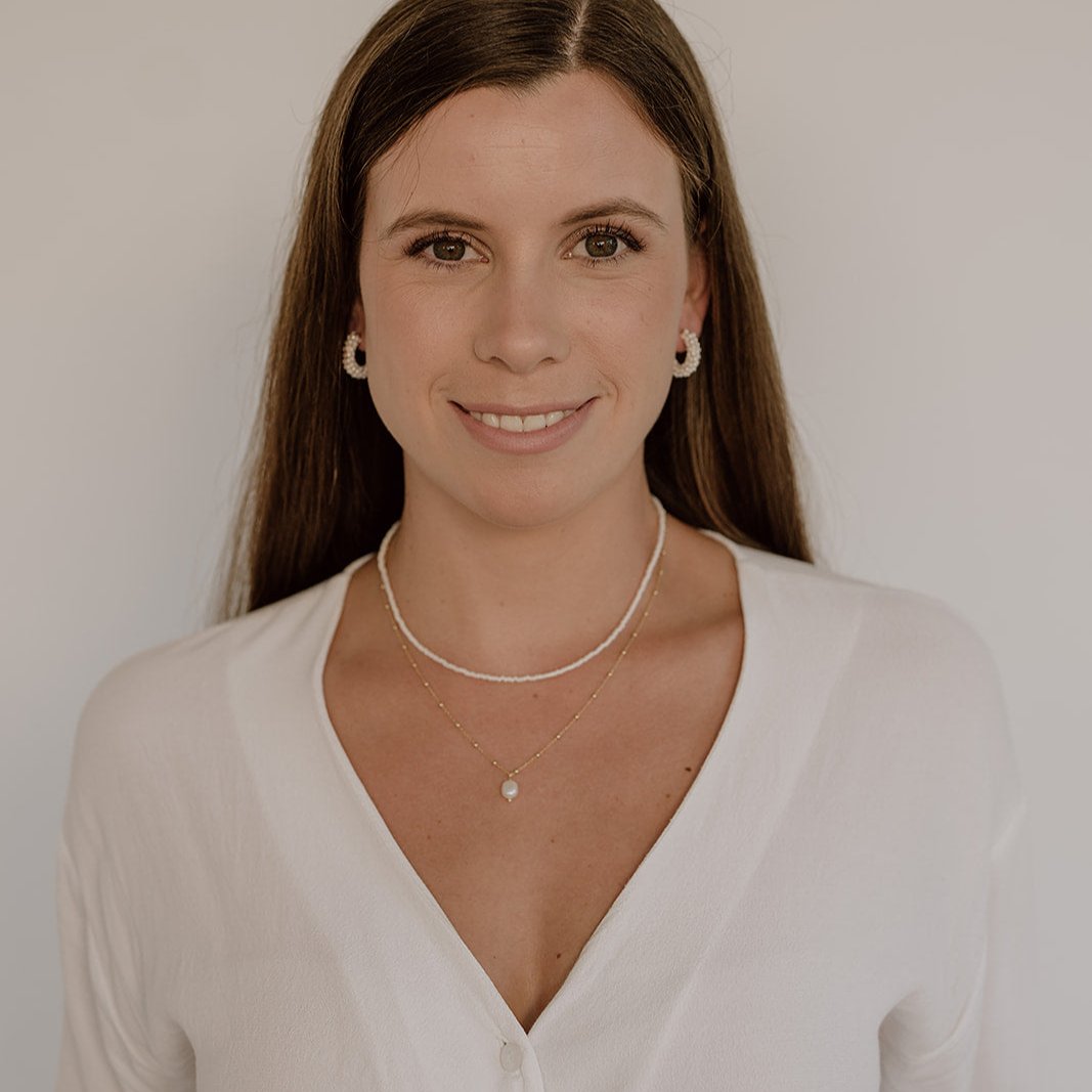 Claire | Kugelhalskette mit Süßwasserperle