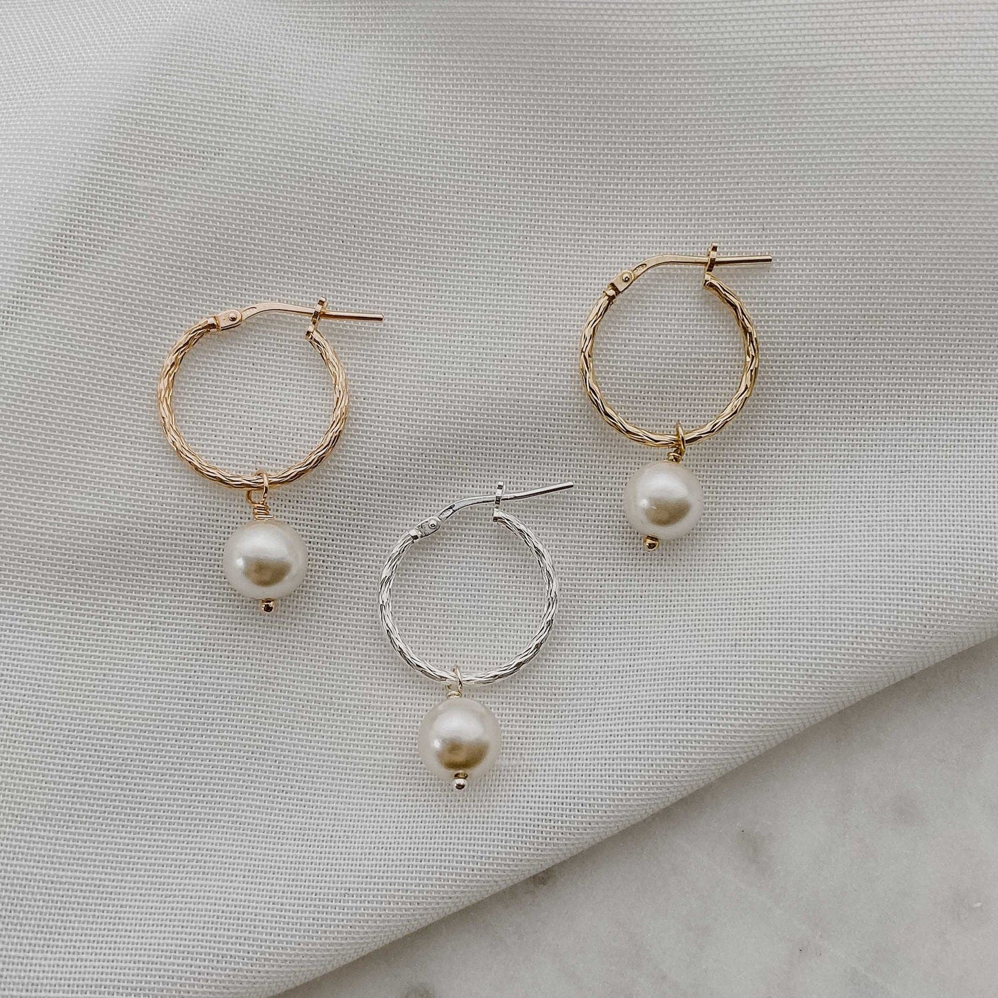 Vicky mit Perle | Creolen mit Perlenanhänger